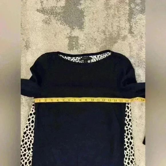 Women’s Navy Blue Ann Taylor Top - Picture 5 of 6